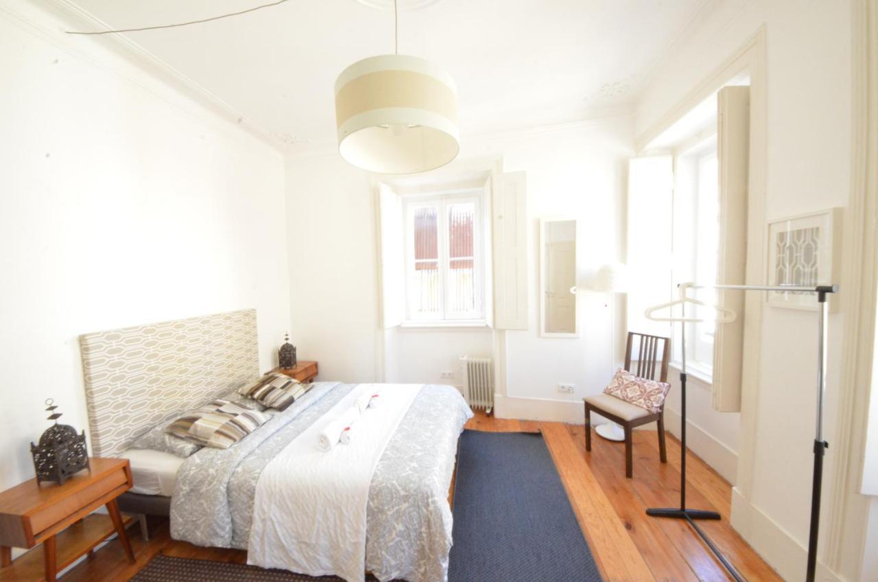 The Color Hostel Lisbon Bagian luar foto