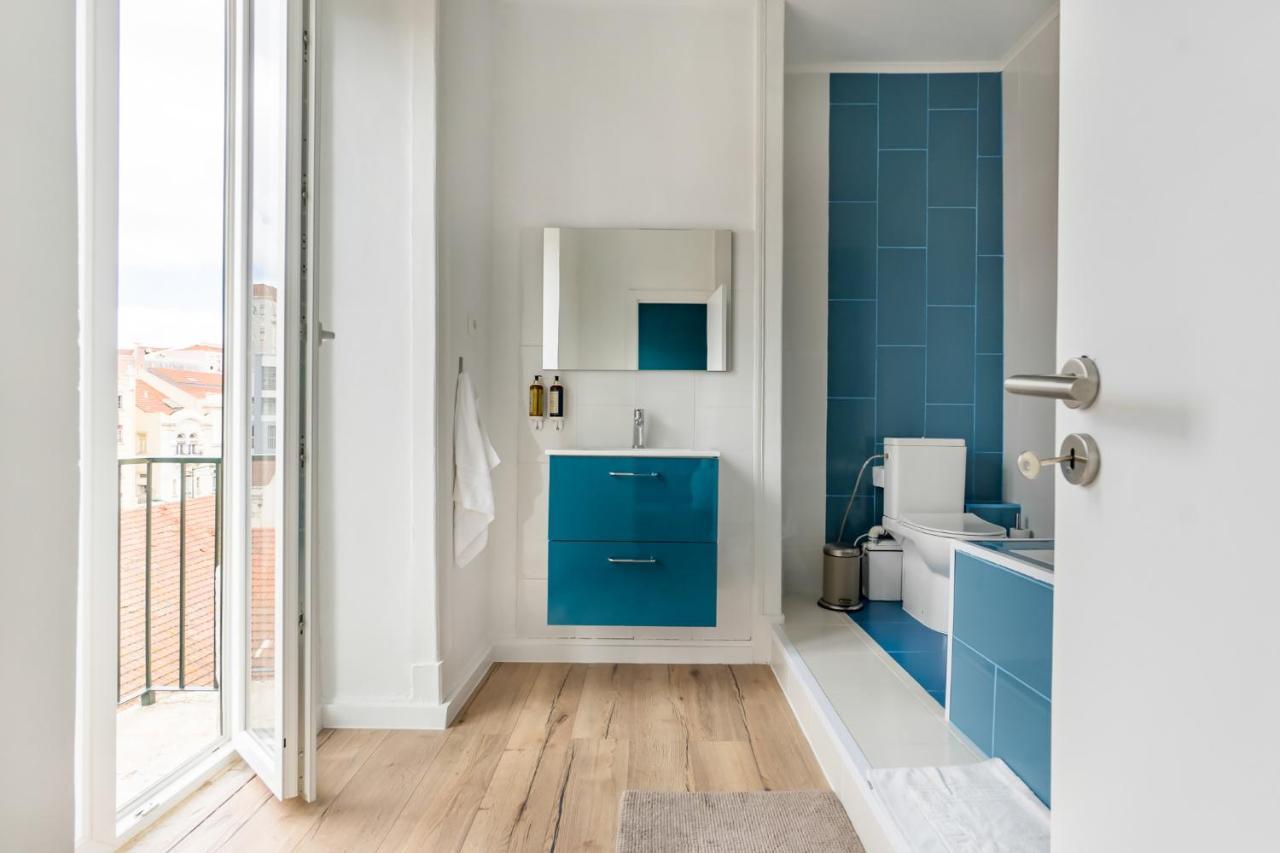 The Color Hostel Lisbon Bagian luar foto