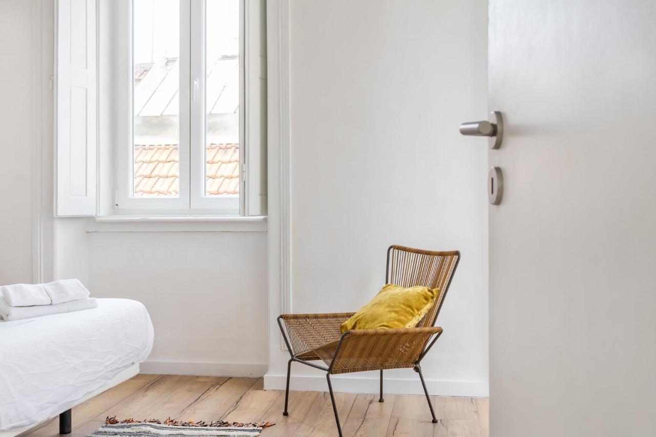The Color Hostel Lisbon Bagian luar foto