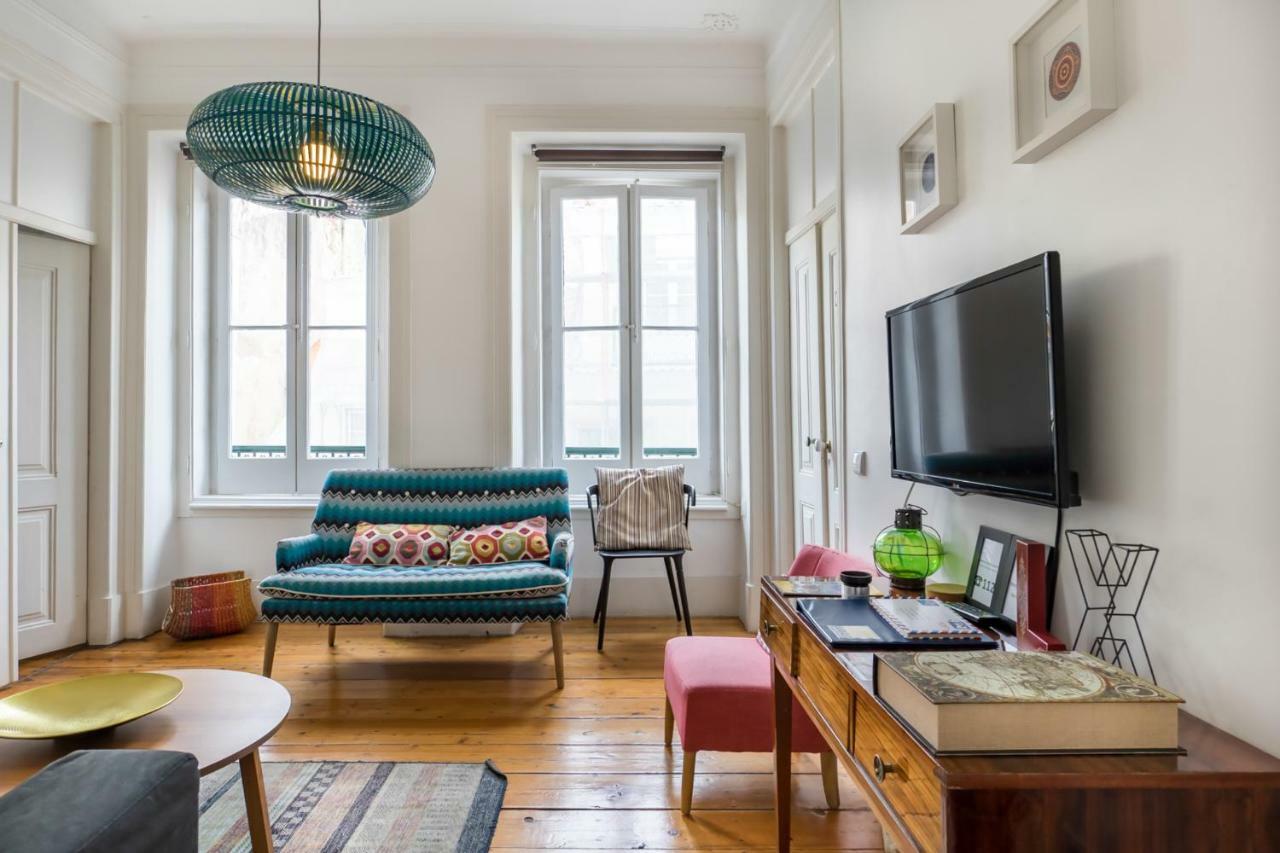 The Color Hostel Lisbon Bagian luar foto