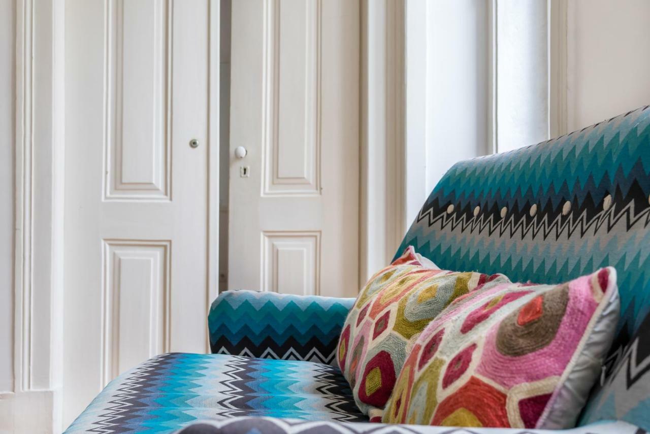 The Color Hostel Lisbon Bagian luar foto