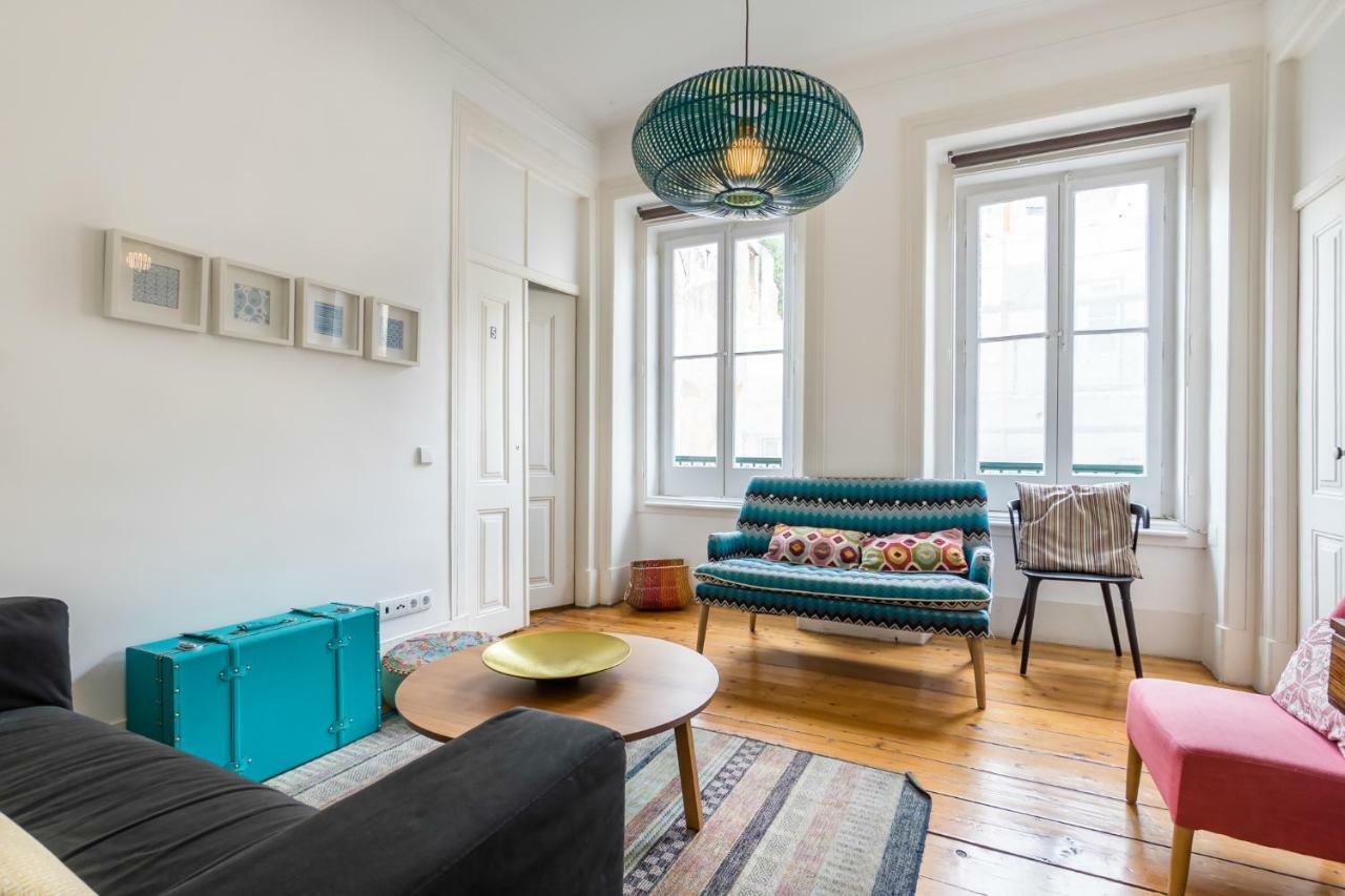 The Color Hostel Lisbon Bagian luar foto